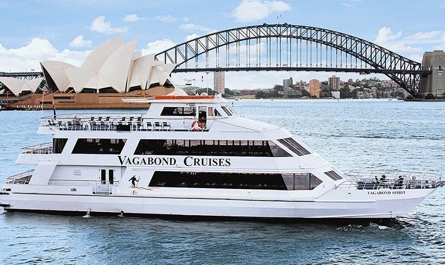 Offering views of the Opera House & the Harbour Bridge, this catamaran is an ideal boat hire option