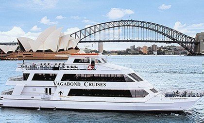 Offering views of the Opera House & the Harbour Bridge, this catamaran is an ideal boat hire option