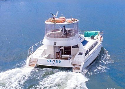 Cruise the harbour with a stylish catamaran boat hire in Sydney