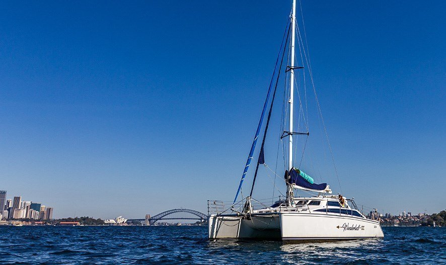 A boat hire in Sydney on board the Wanderlust offers exquisite views of the Harbour Bridge and other attractions.