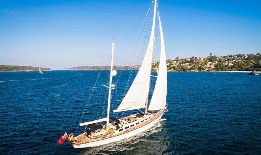The classic yacht Sir Thomas Sopwith offers a spectacular cruising experience on Sydney Harbour.
