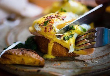 Blue Room Champagne Breakfast Charter Package